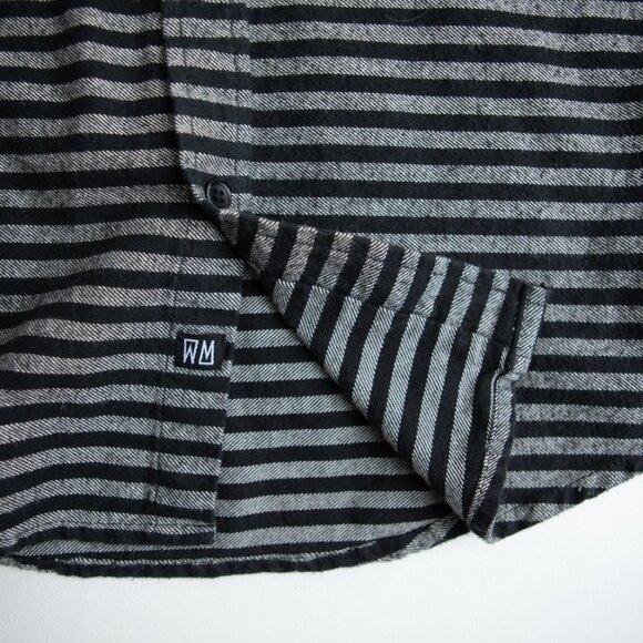 Men's Wolf & Man Olaf 2 shirt.   Size Medium - Picture 14 of 16